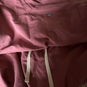 Figs set mauve large hemmed to petite Livingston and large Catarina